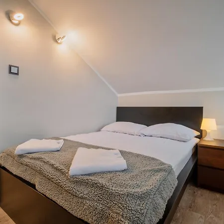 Zakatek * كارباش