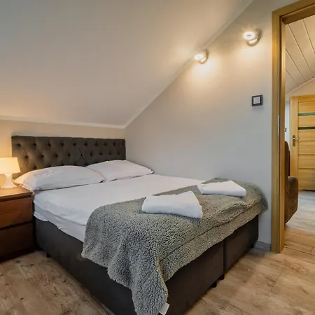 Zakatek كارباش