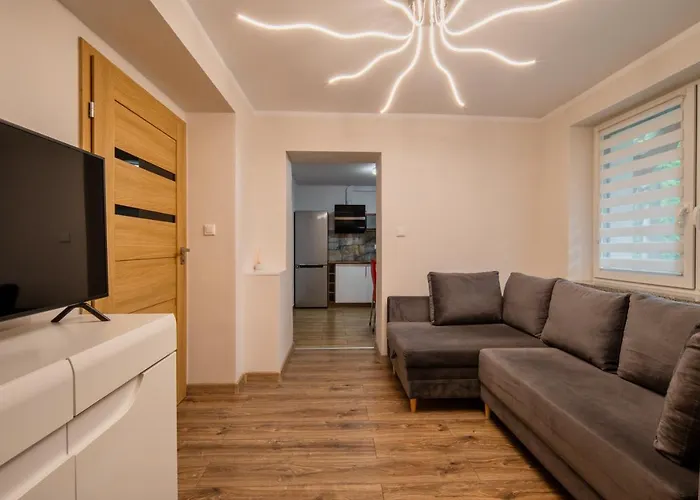 Zakatek كارباش