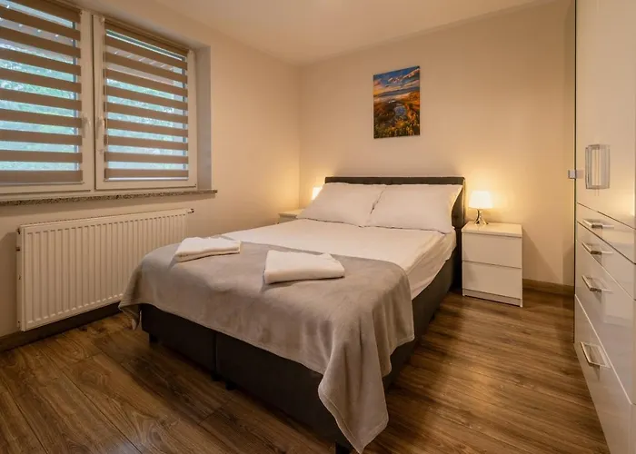 Zakatek * كارباش