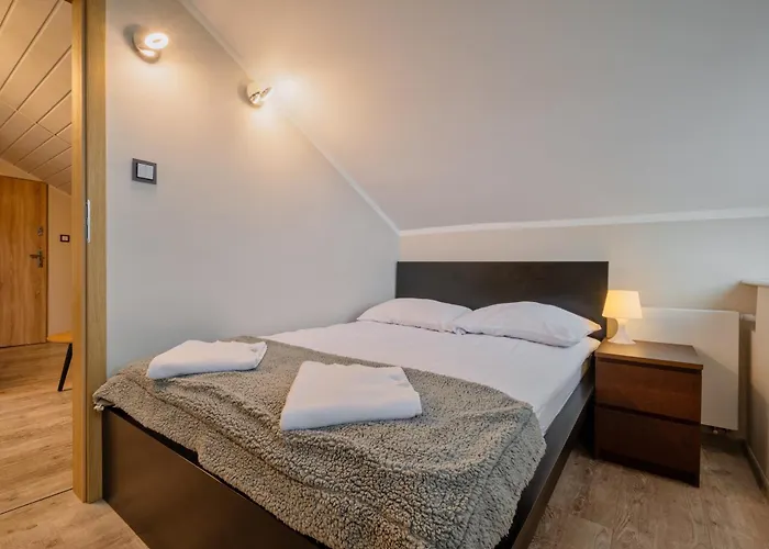 Zakatek * كارباش