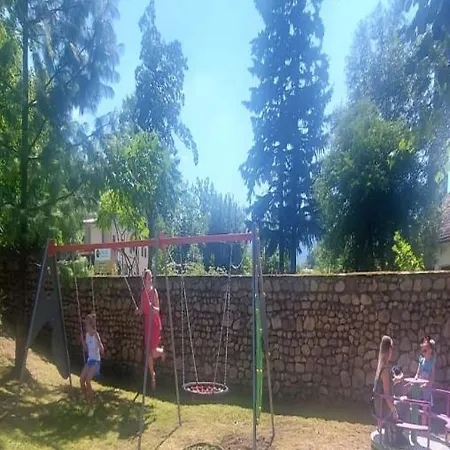 Zakatek كارباش